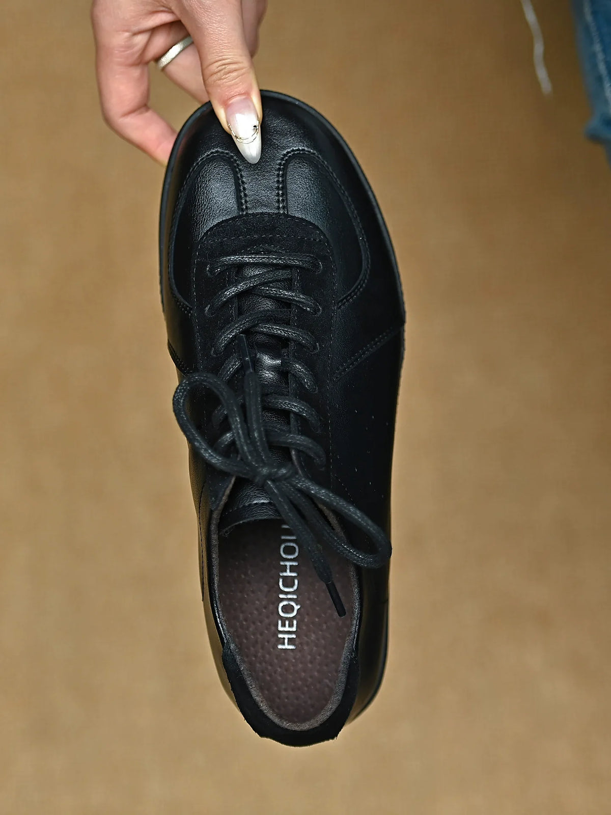 Midnight Urban Classic Sneakers