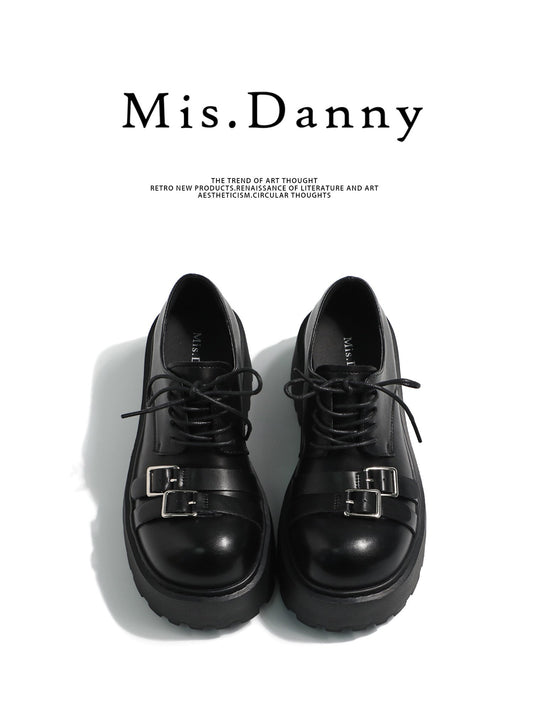 Metal Buckle Platform Round Toe Lace-Up Heeled Shoes