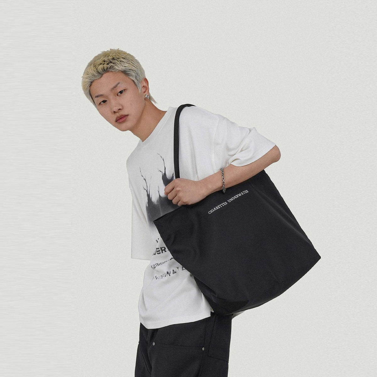 UNDERWATER Cigarettes Underwater Tote Bag