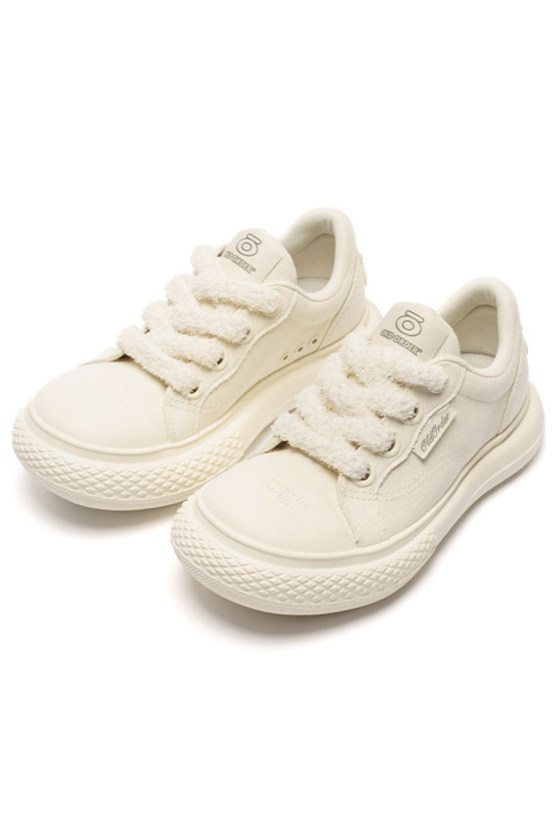 Canvas Low White Sneakers