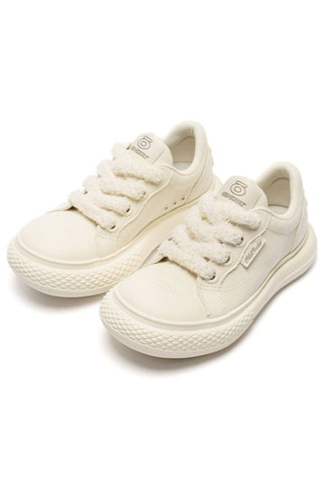 Canvas Low White Sneakers