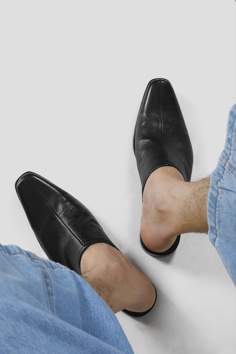 Pointed Horsehide Mule Shoes
