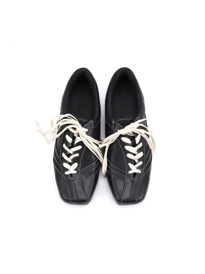 Square-Toe Black Leather Retro Trainers