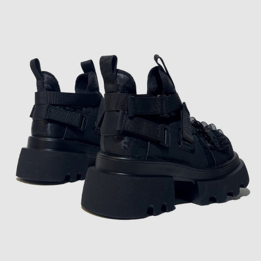 Gimmick Black Color Type Design Sneakers  HL3119