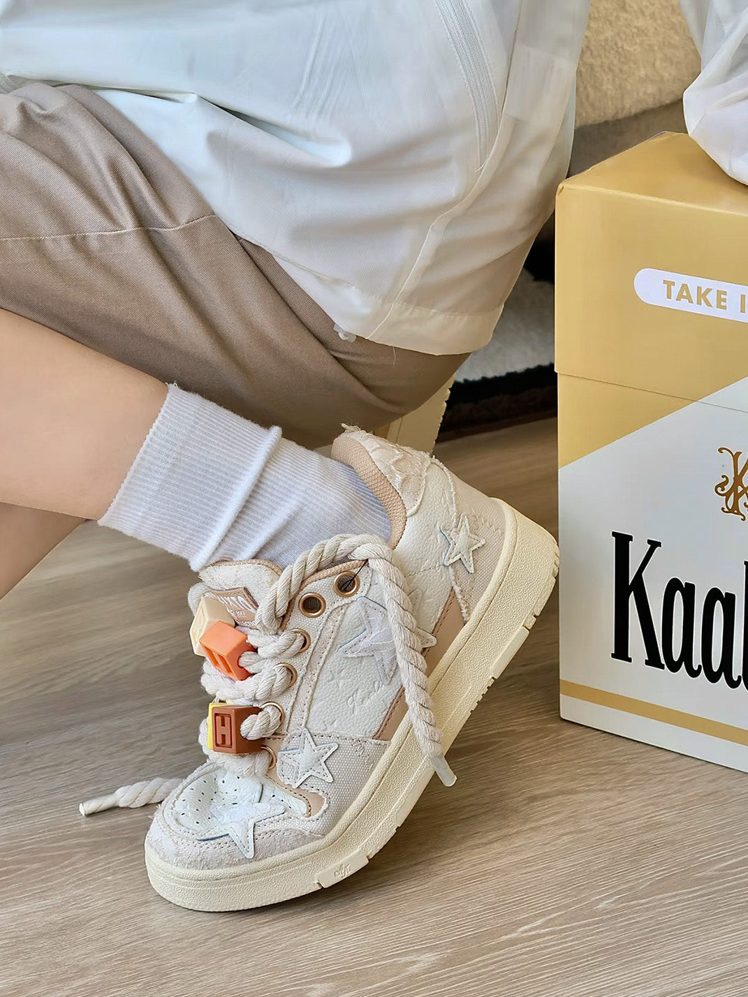 Beige Lace Star Low-Top Sneakers