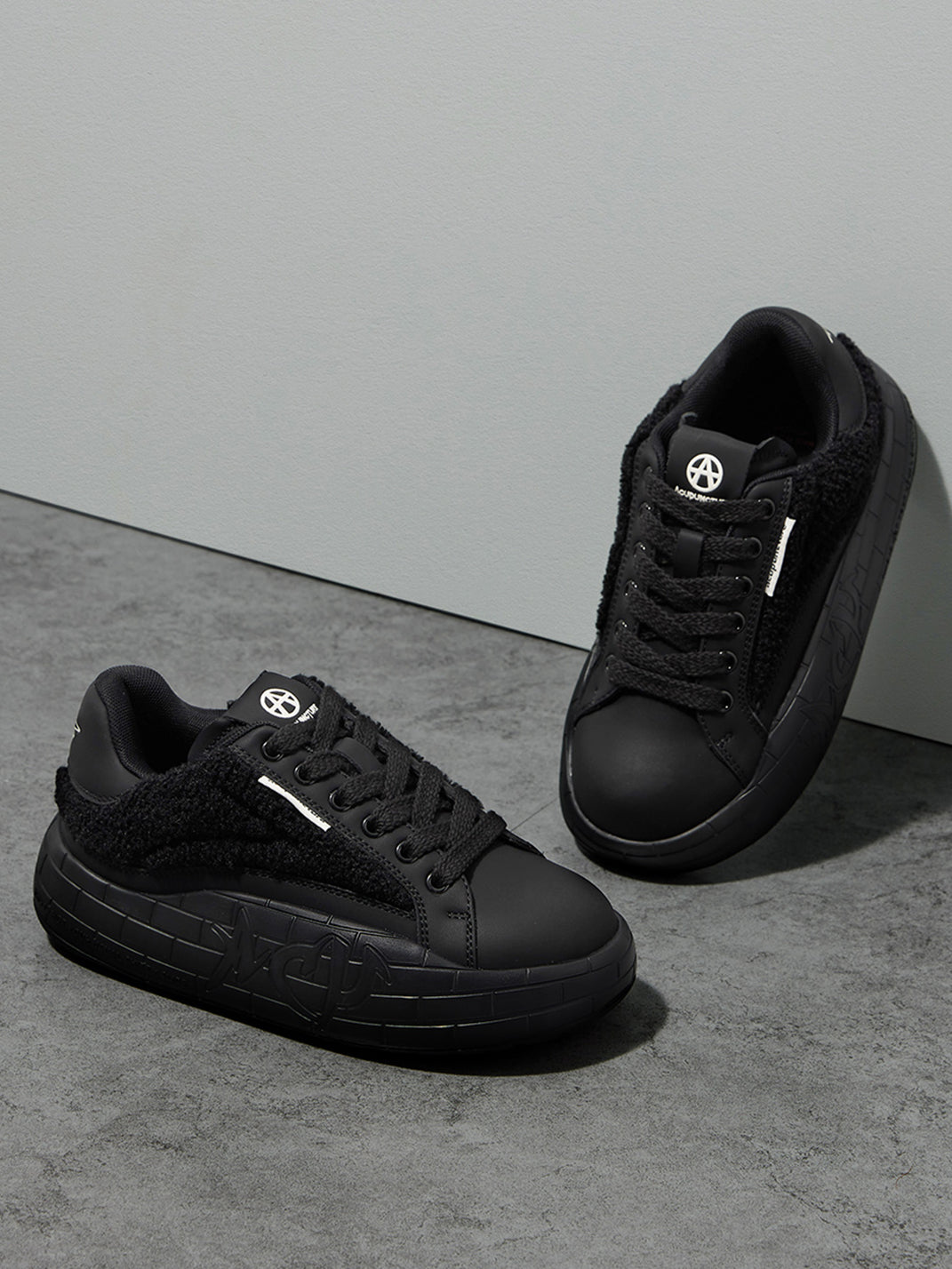 Black Fleece-Panel Platform Sneakers