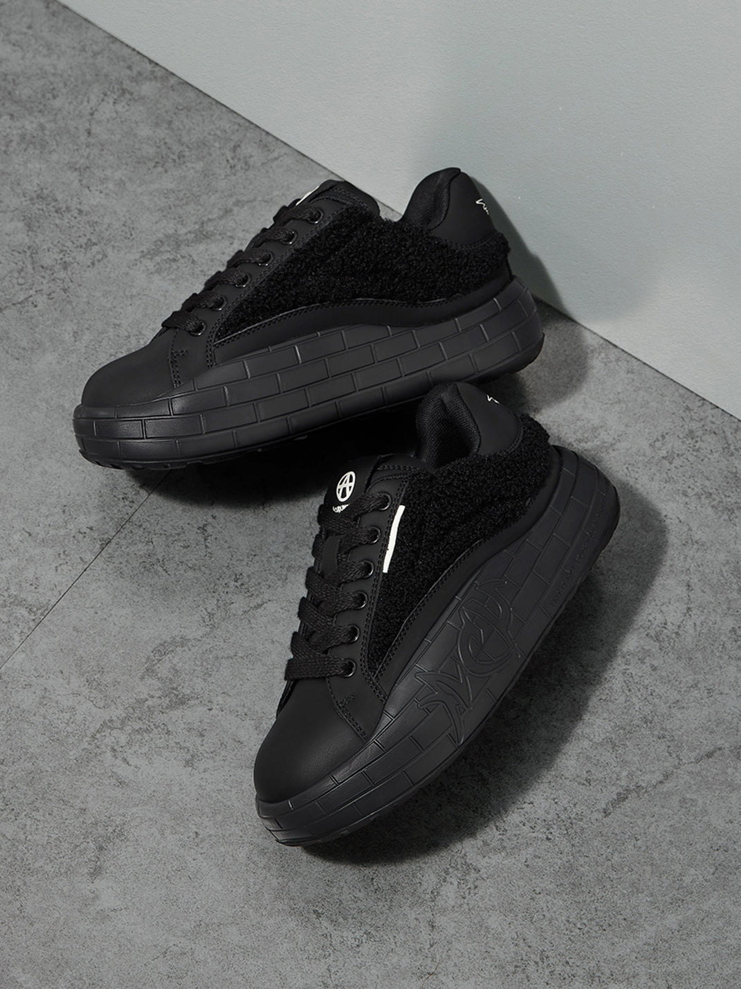Black Fleece-Panel Platform Sneakers