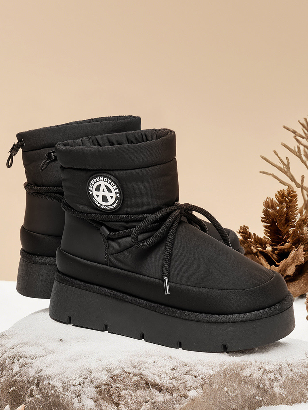 Black Padded Platform Ski Boots