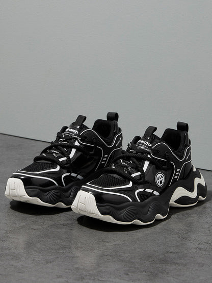 Black Wave-Sole Chunky Dad Sneakers