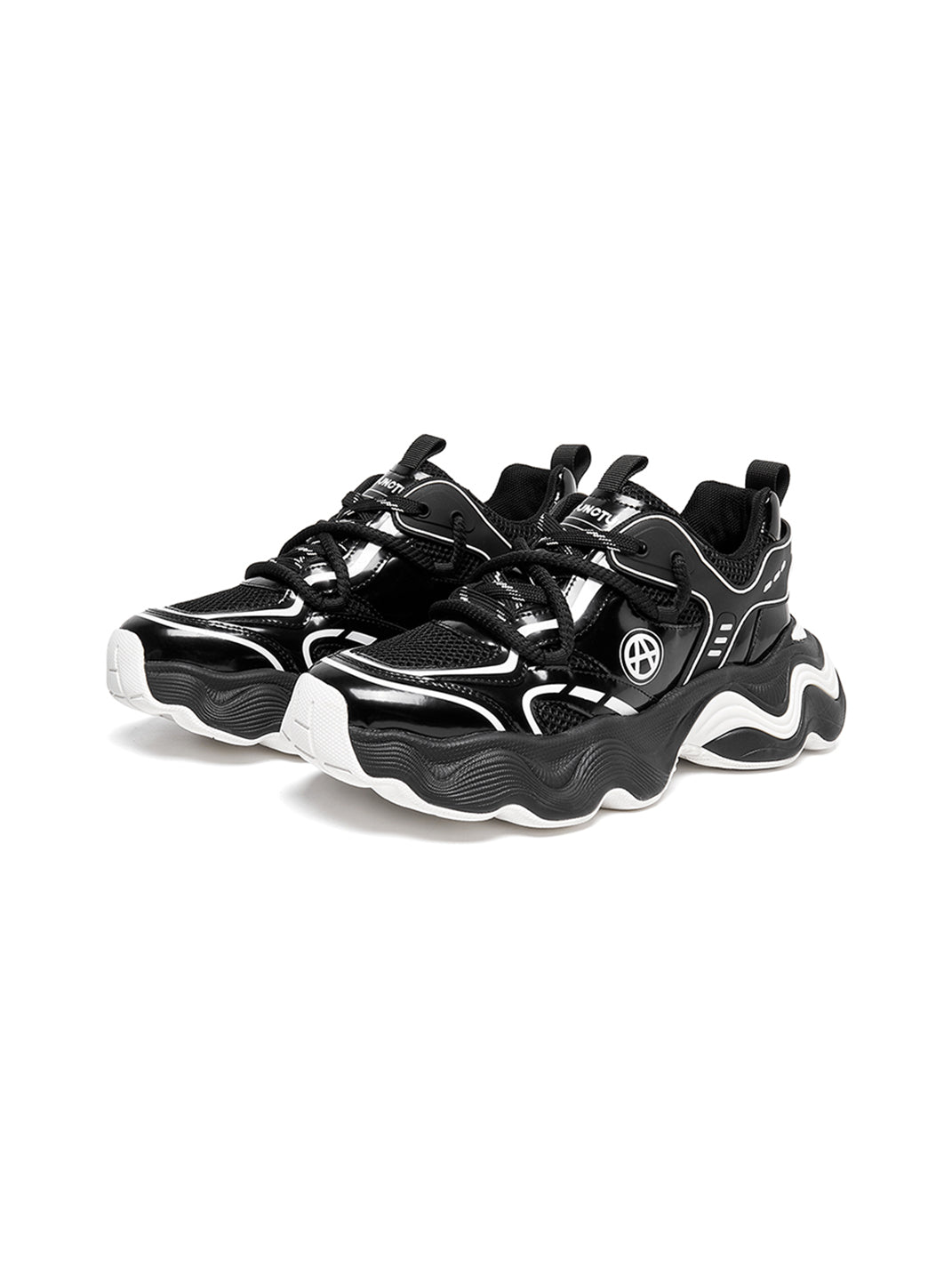 Black Wave-Sole Chunky Dad Sneakers