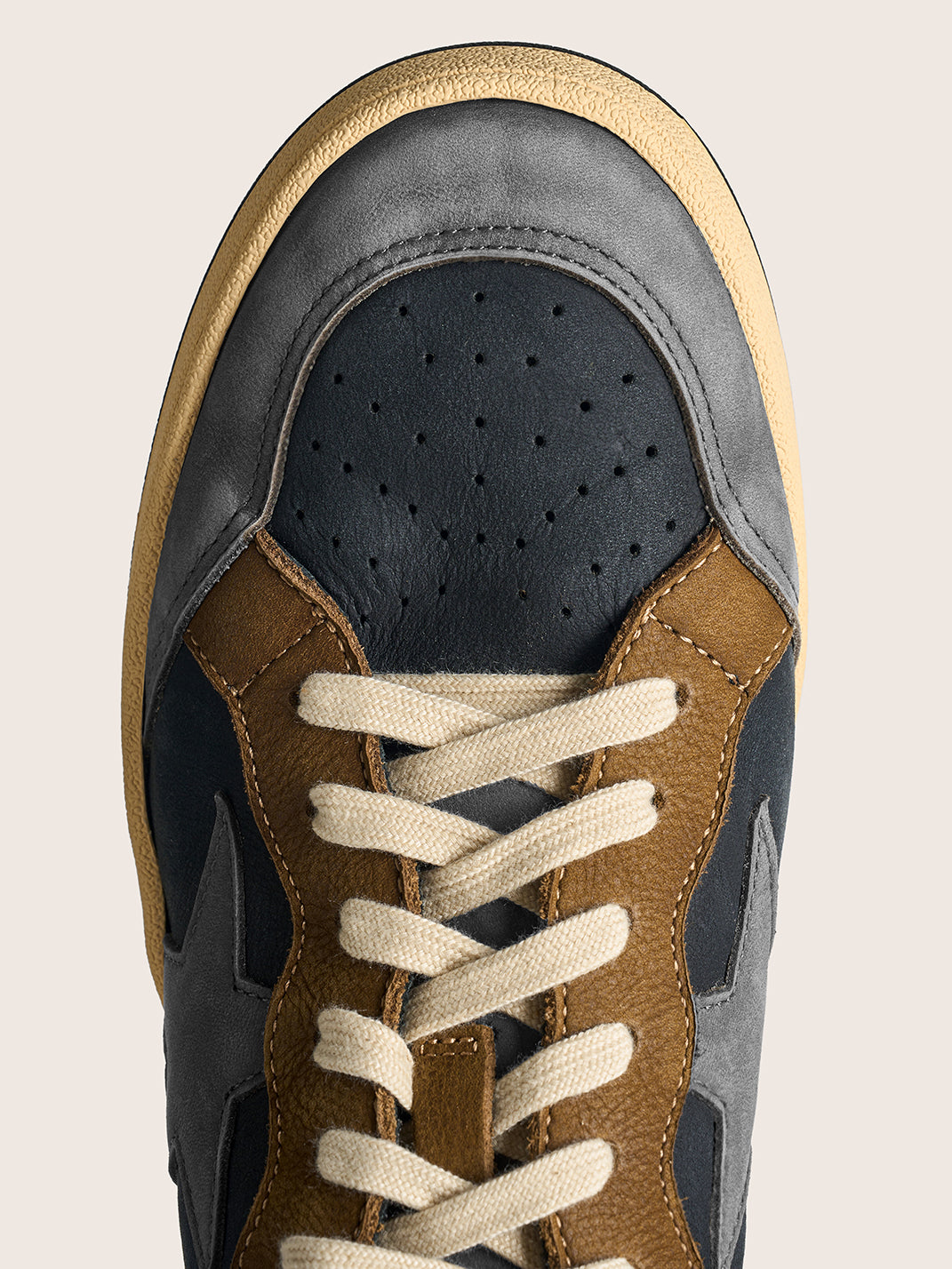 Brown Star Panel Retro Low-Top Sneakers