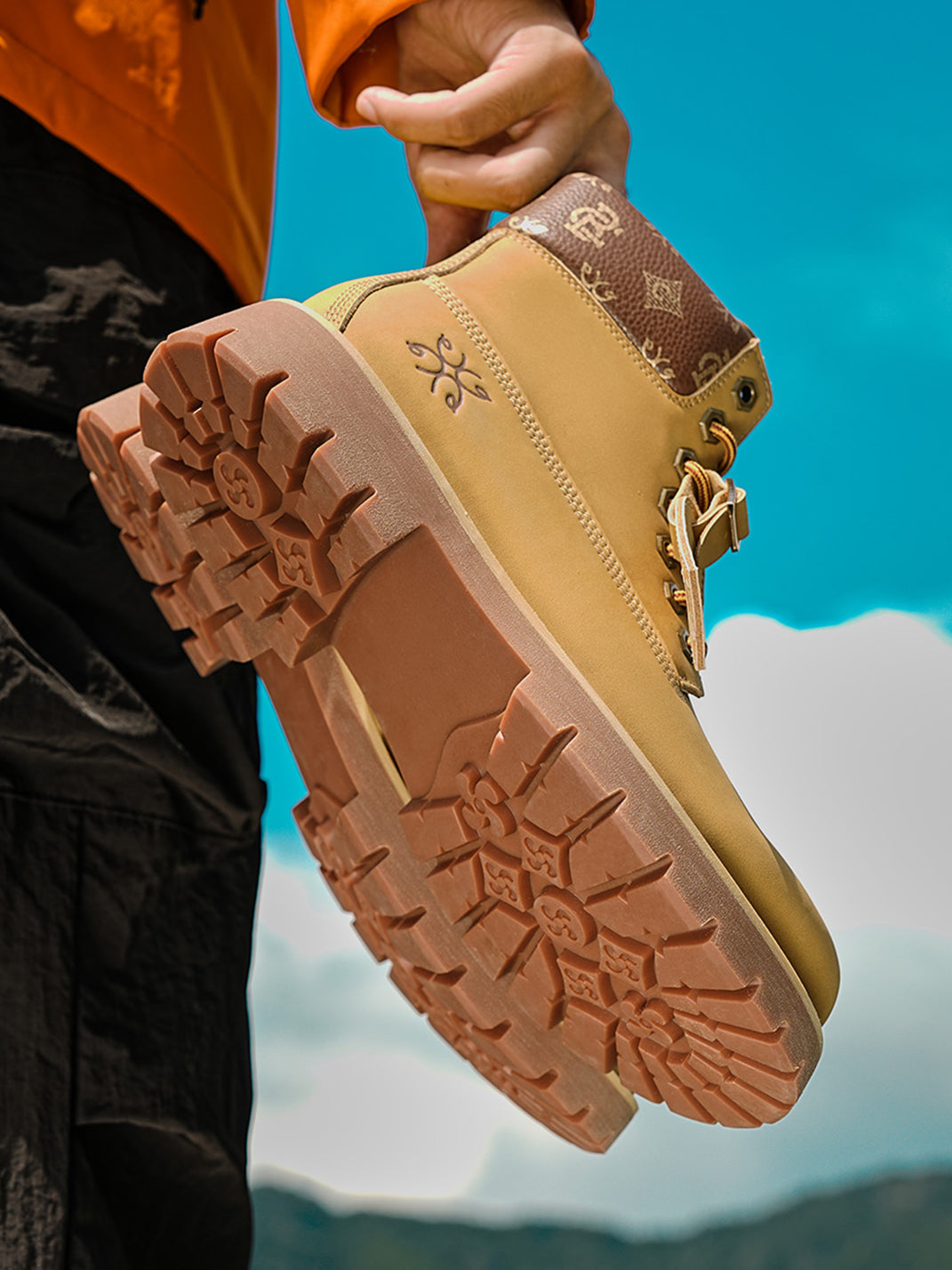 Wheat Contrast-Stitch Lug-Sole Work Boots