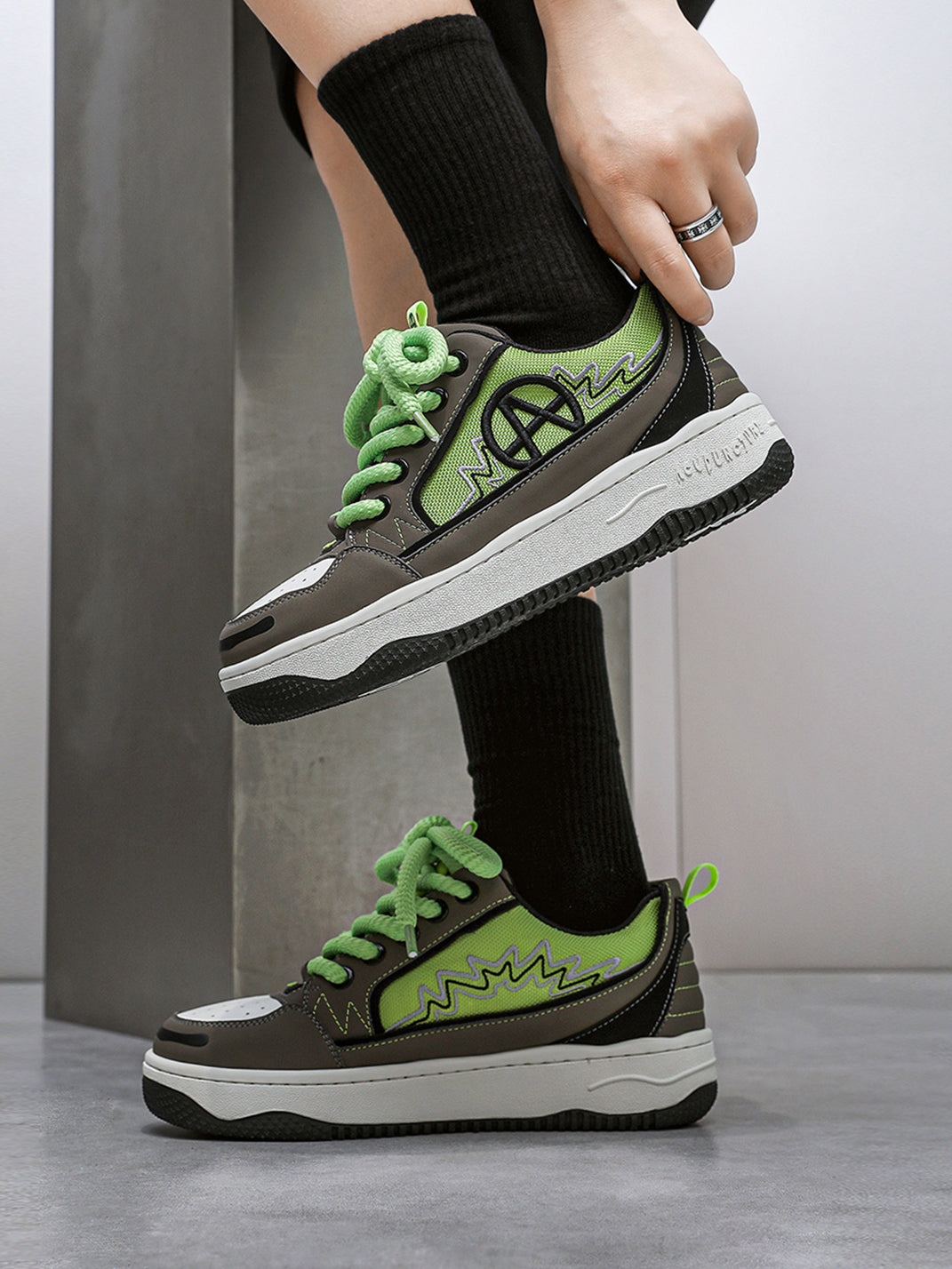 Colorblock Graphic Skate Sneakers