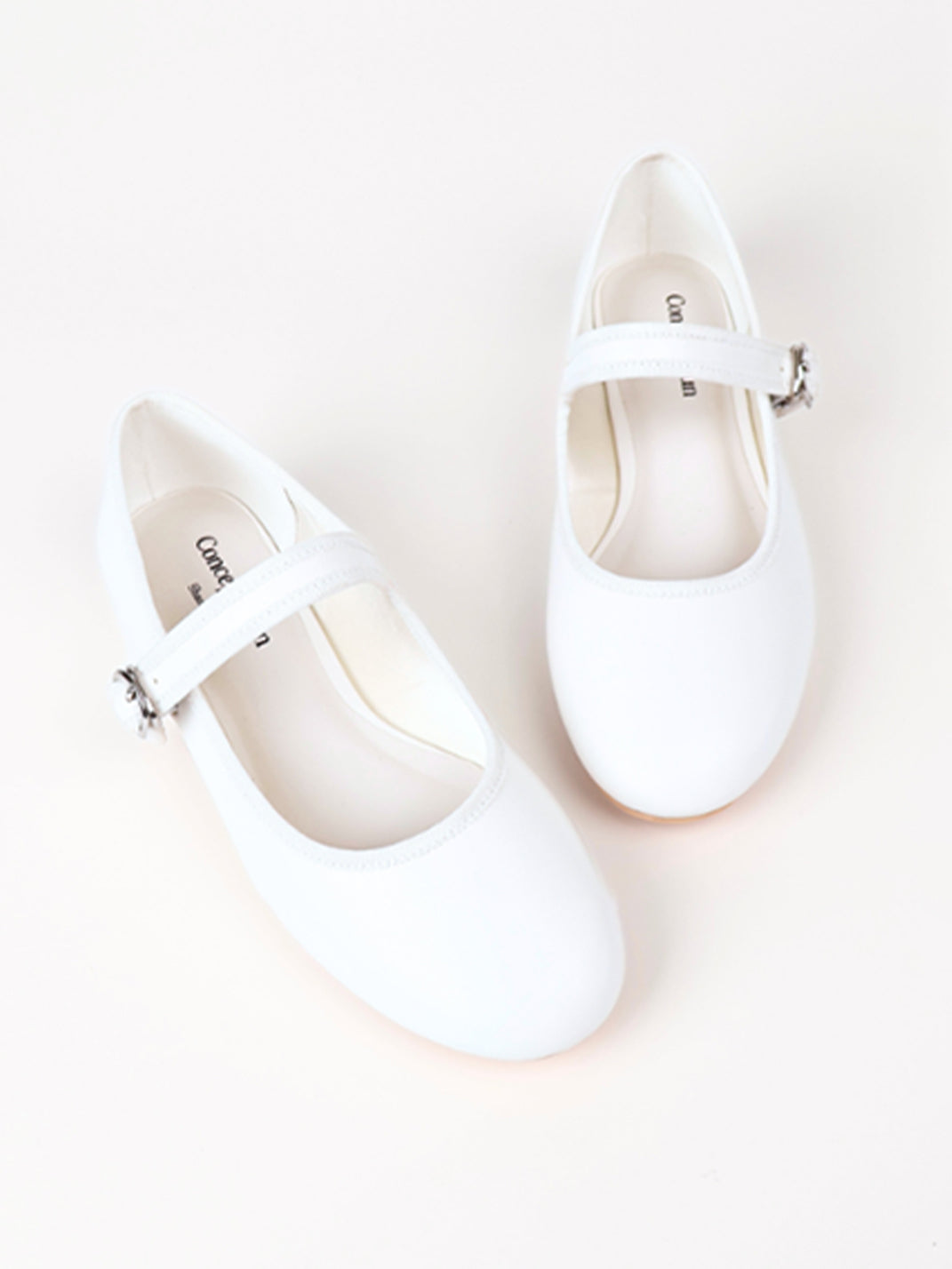 Minimal Round-Toe Strap Ballet Flats