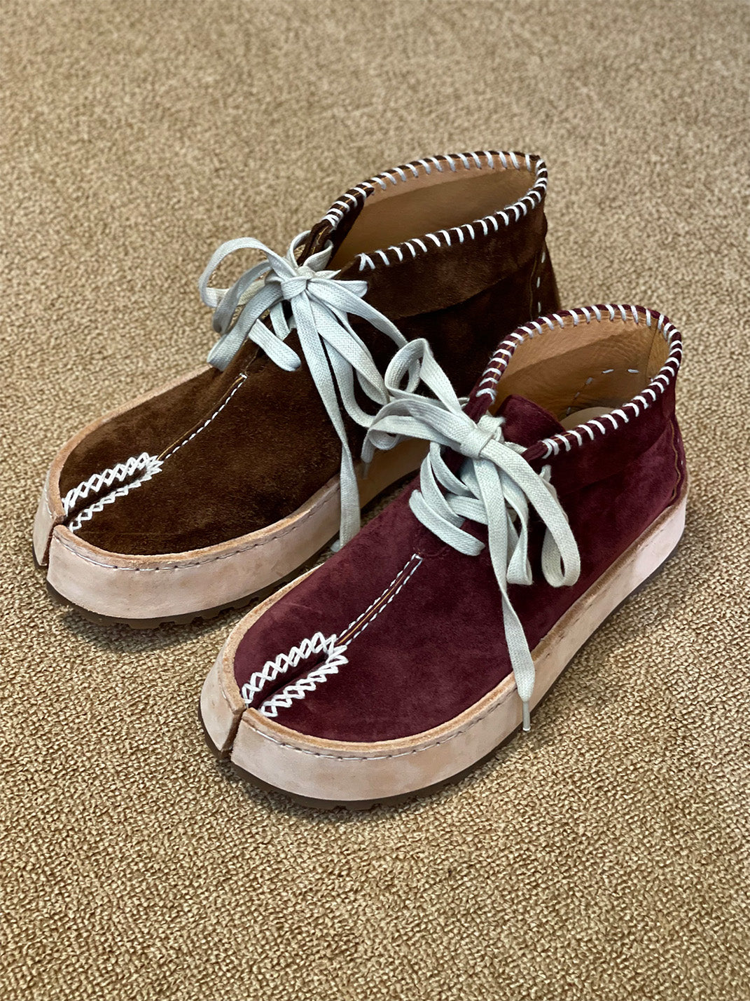Split-Toe Leather Lace-Up Chukka Boots