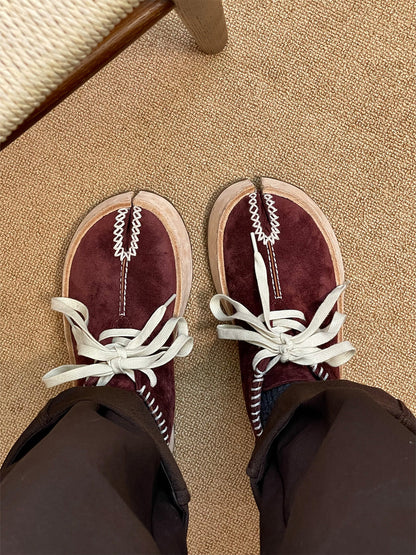Split-Toe Leather Lace-Up Chukka Boots