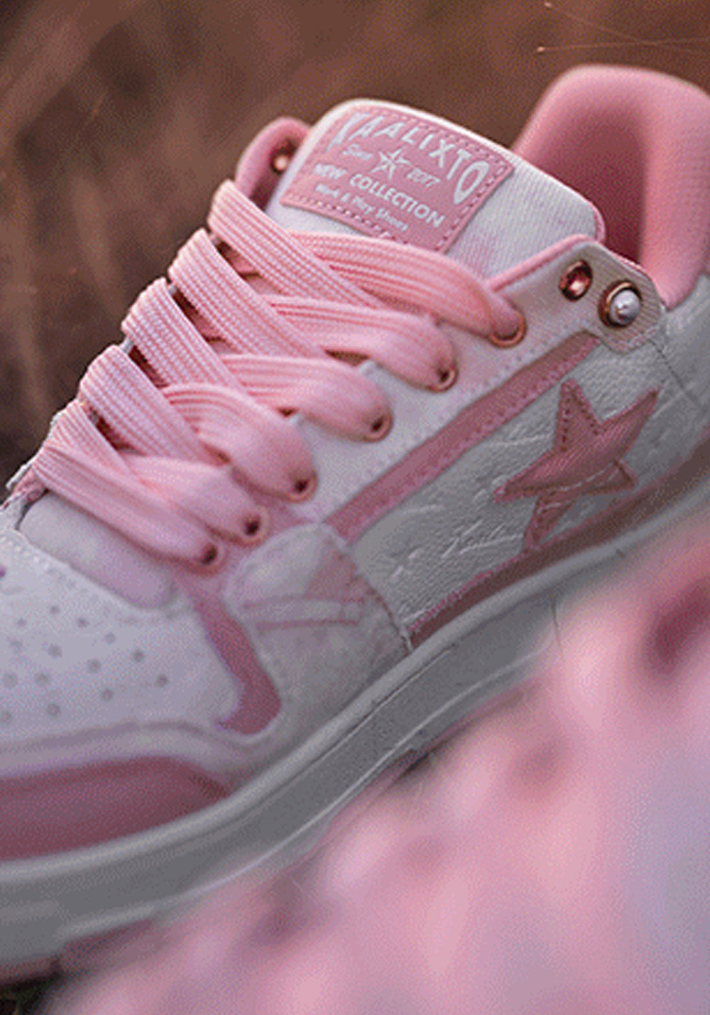 Distressed Denim Star Low-Top Sneakers