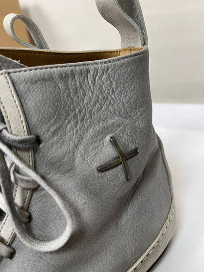 Metallic Pointed-Toe Lace-Up Boots