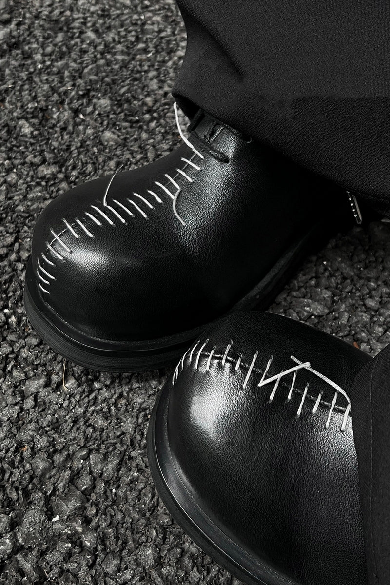Black Leather Oxford Shoes with Stitch Detail