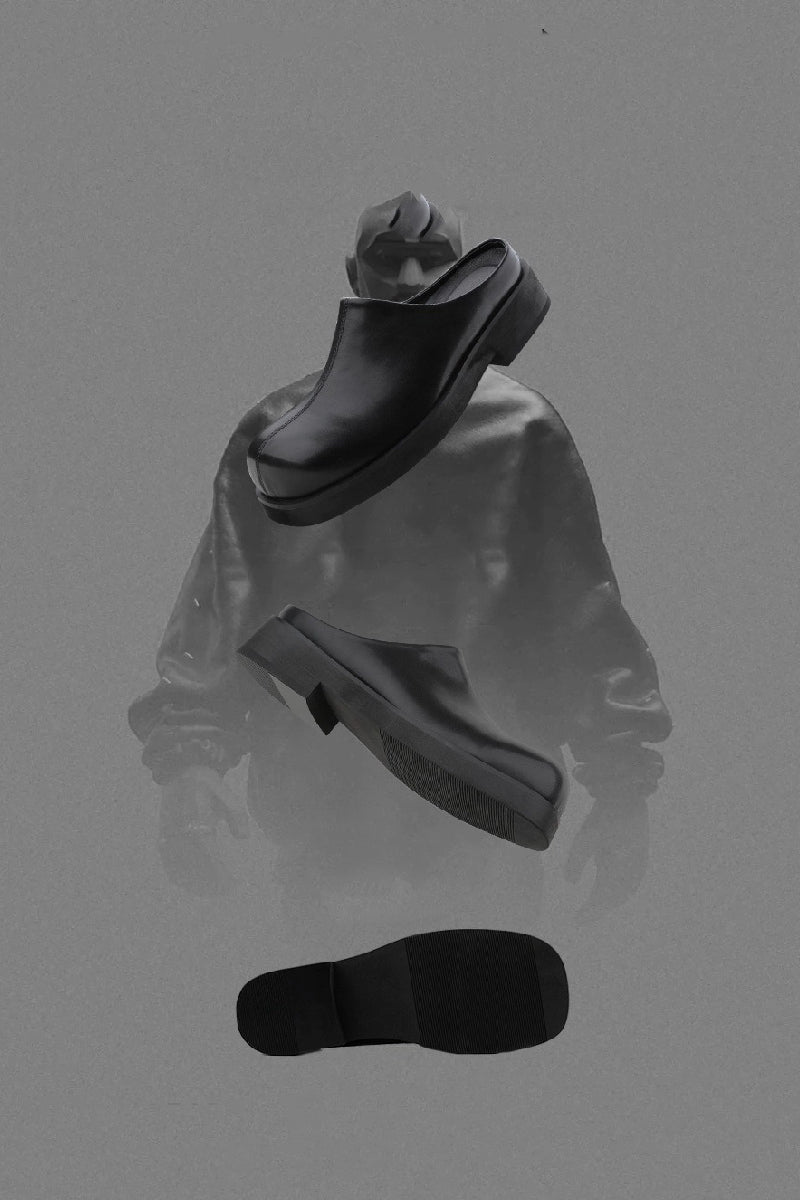 Cut-Line Leather Clog Mules - EU Only
