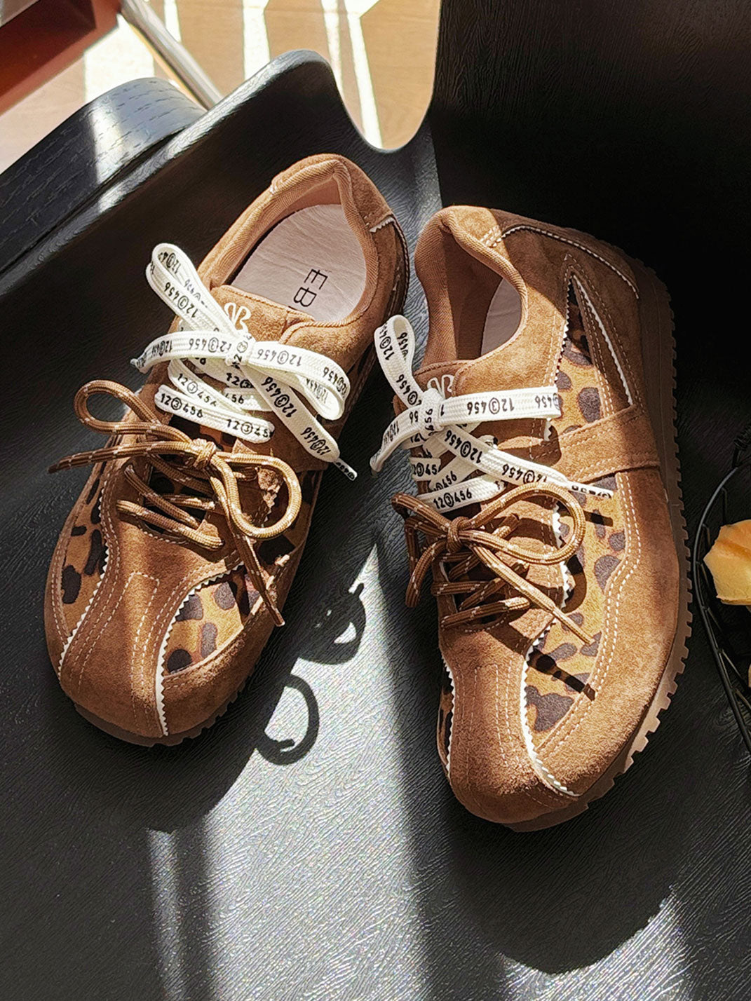 Contrast Suede Ribbon-Lace Retro Sneakers
