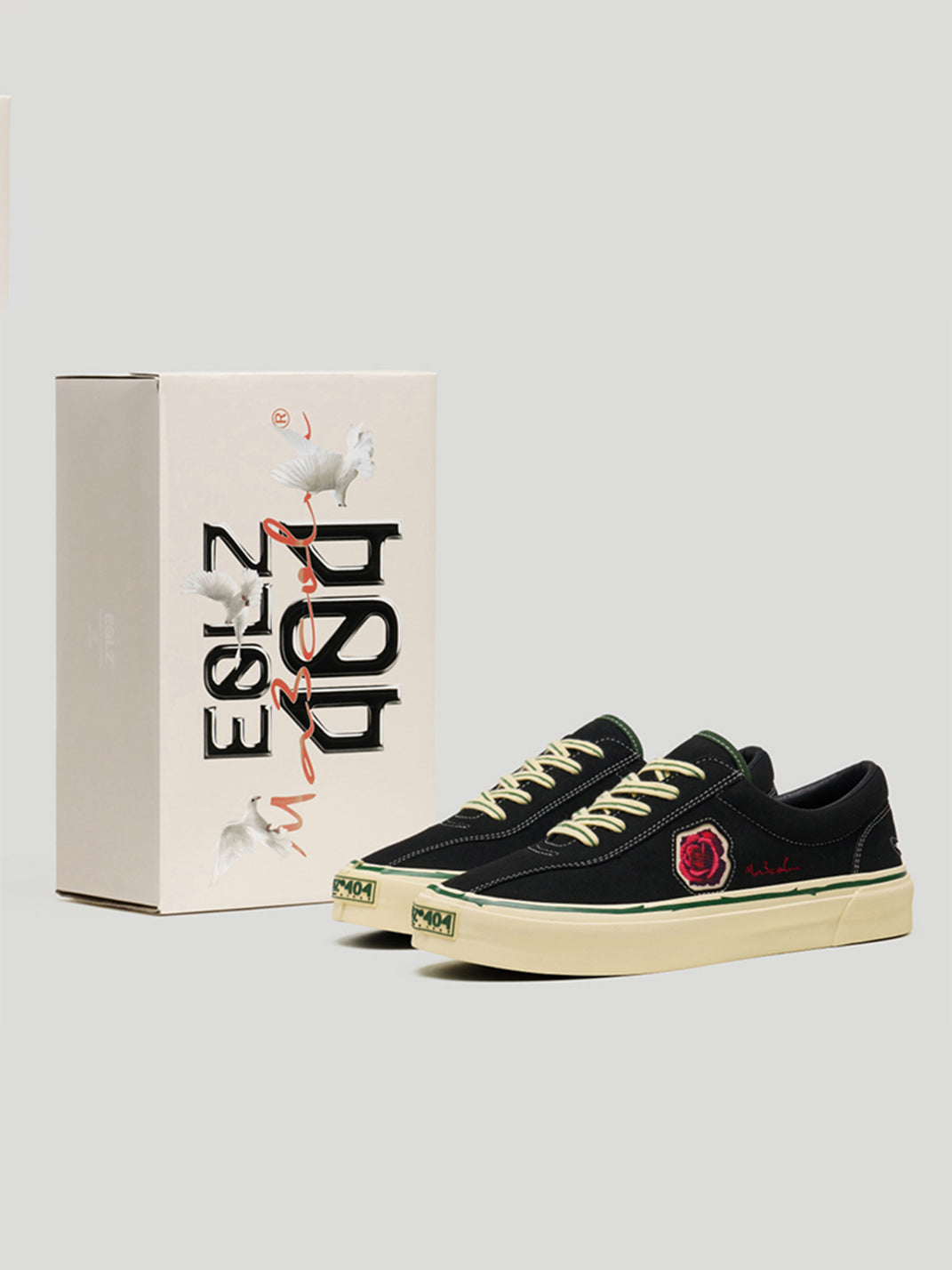 Rose-Embroidered Low-Top Skate Shoes