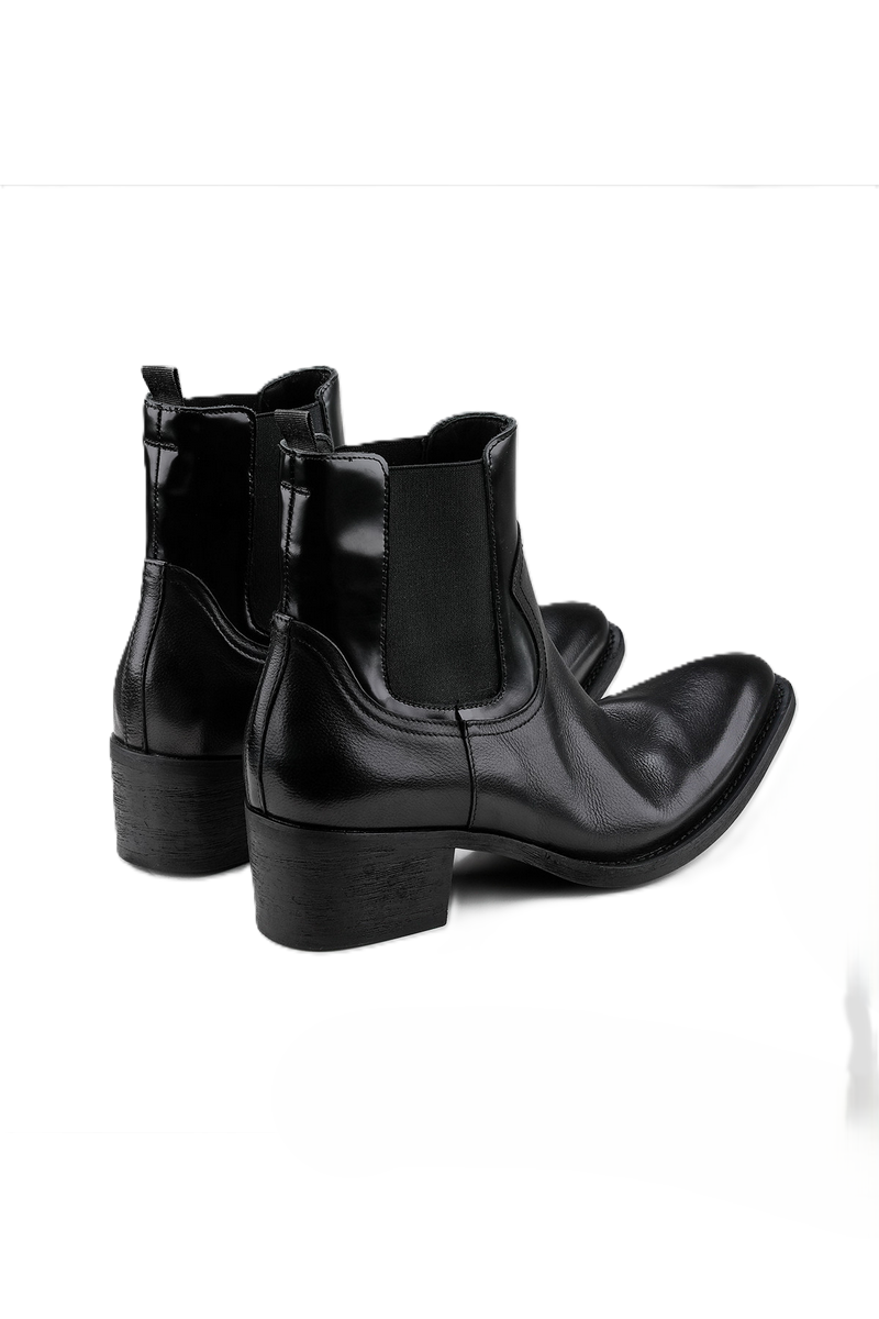 Pointed Toe Chelsea Boots