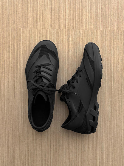 Arch-Support Elastic Low-Profile Sneakers