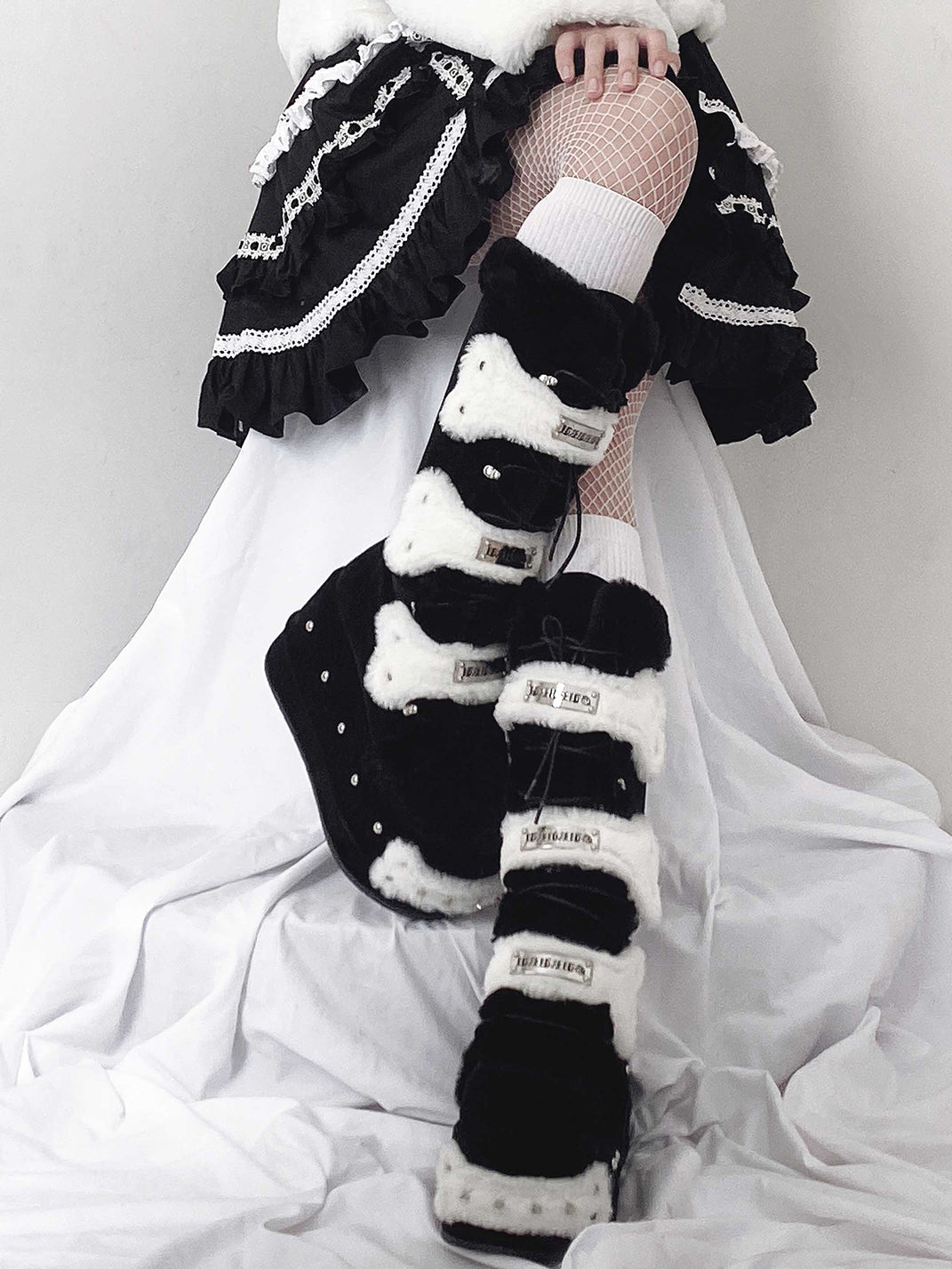 Black Bear-Applique Faux-Fur Platform Boots