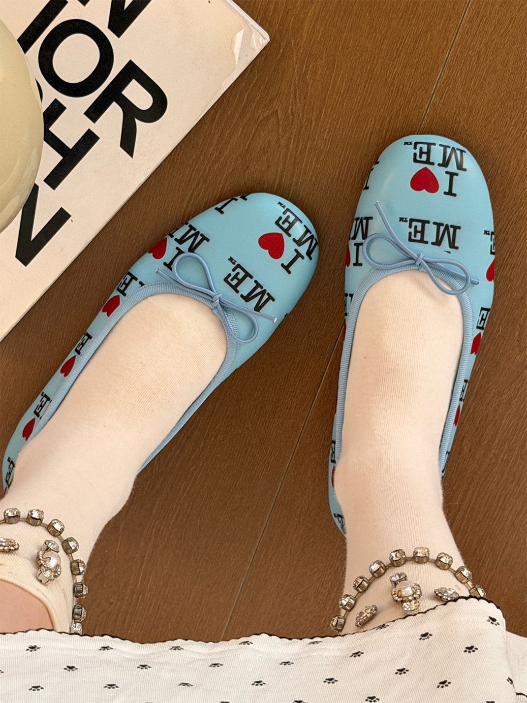 Logo-Print Round-Toe Ballet Flats