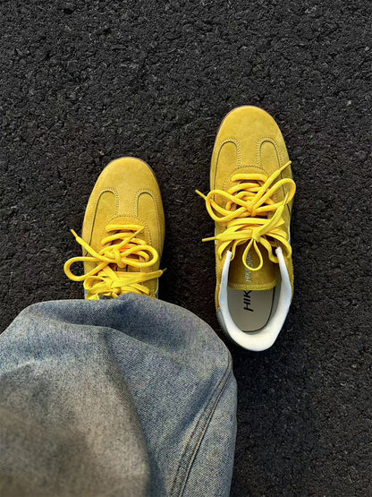 Star-Embroidered Yellow Suede Trainers