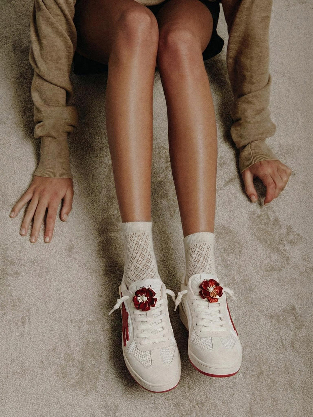 Red-Accent Retro Training Sneakers
