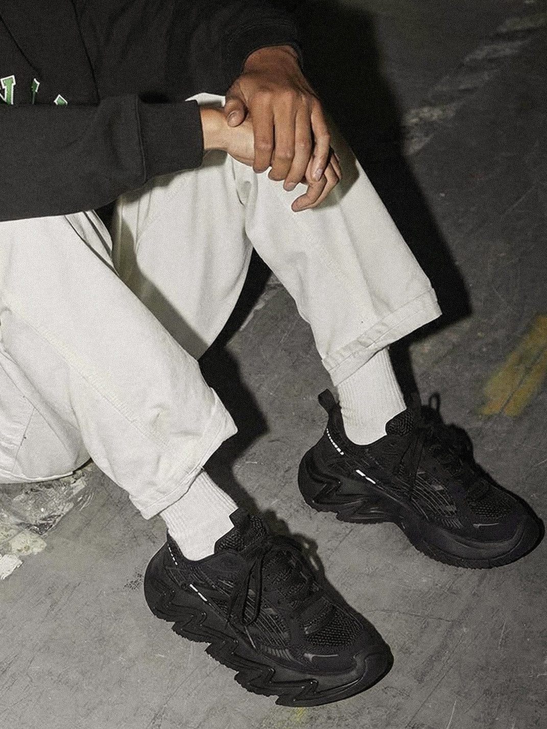 Black Zigzag-Sole Chunky Runner Sneakers