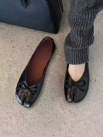 Split-Toe Leather Ballet Flats