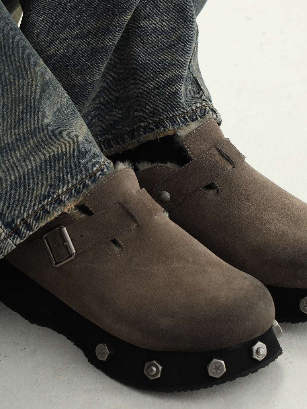 Frosted-Suede Thick-Sole Buckle Clogs