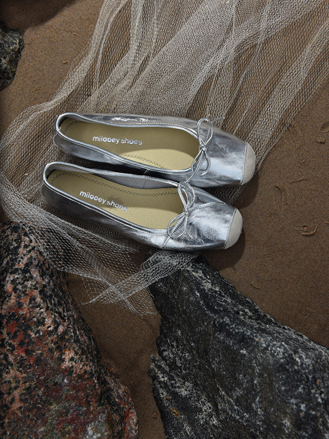 Square-Toe Metallic Bow Ballet Flats