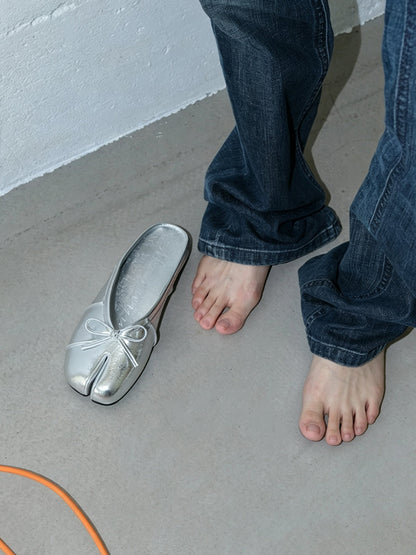 Bow-Strap Tabi-Toe Slip-On Mules