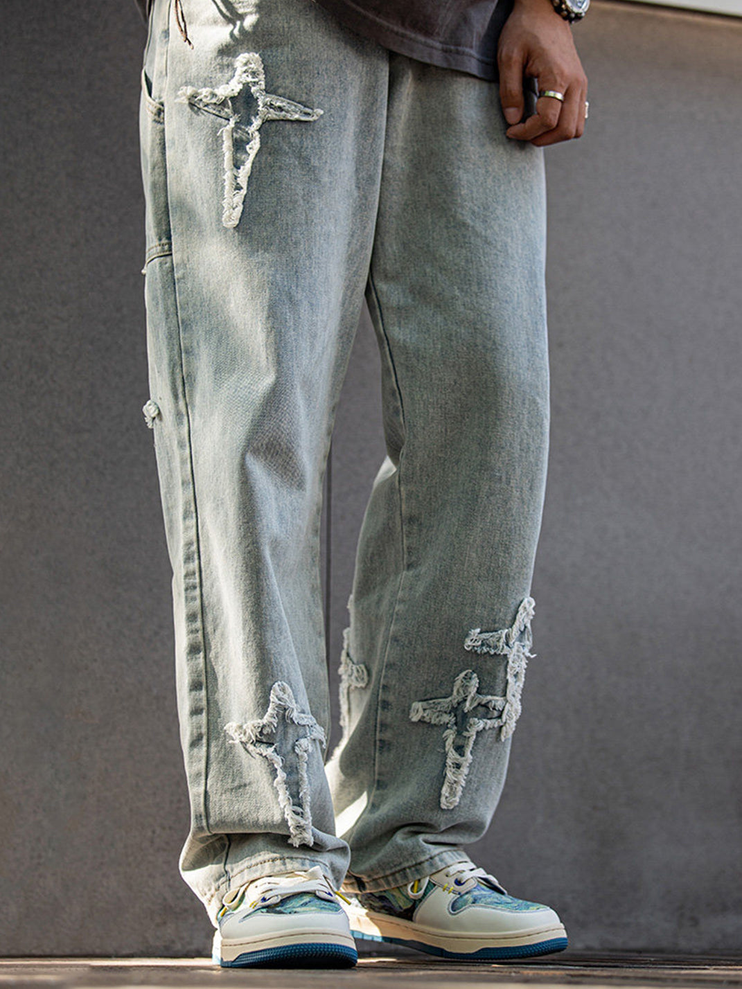 Landscape-Panel Retro Low-Top Skate Sneakers