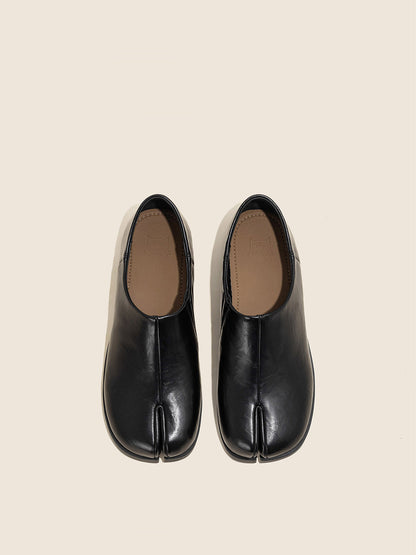 Split-Toe Leather Minimalist Loafers