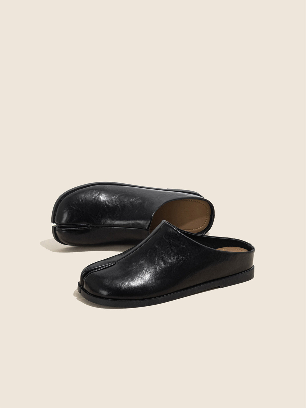 Split-Toe Leather Backless Flat Mules