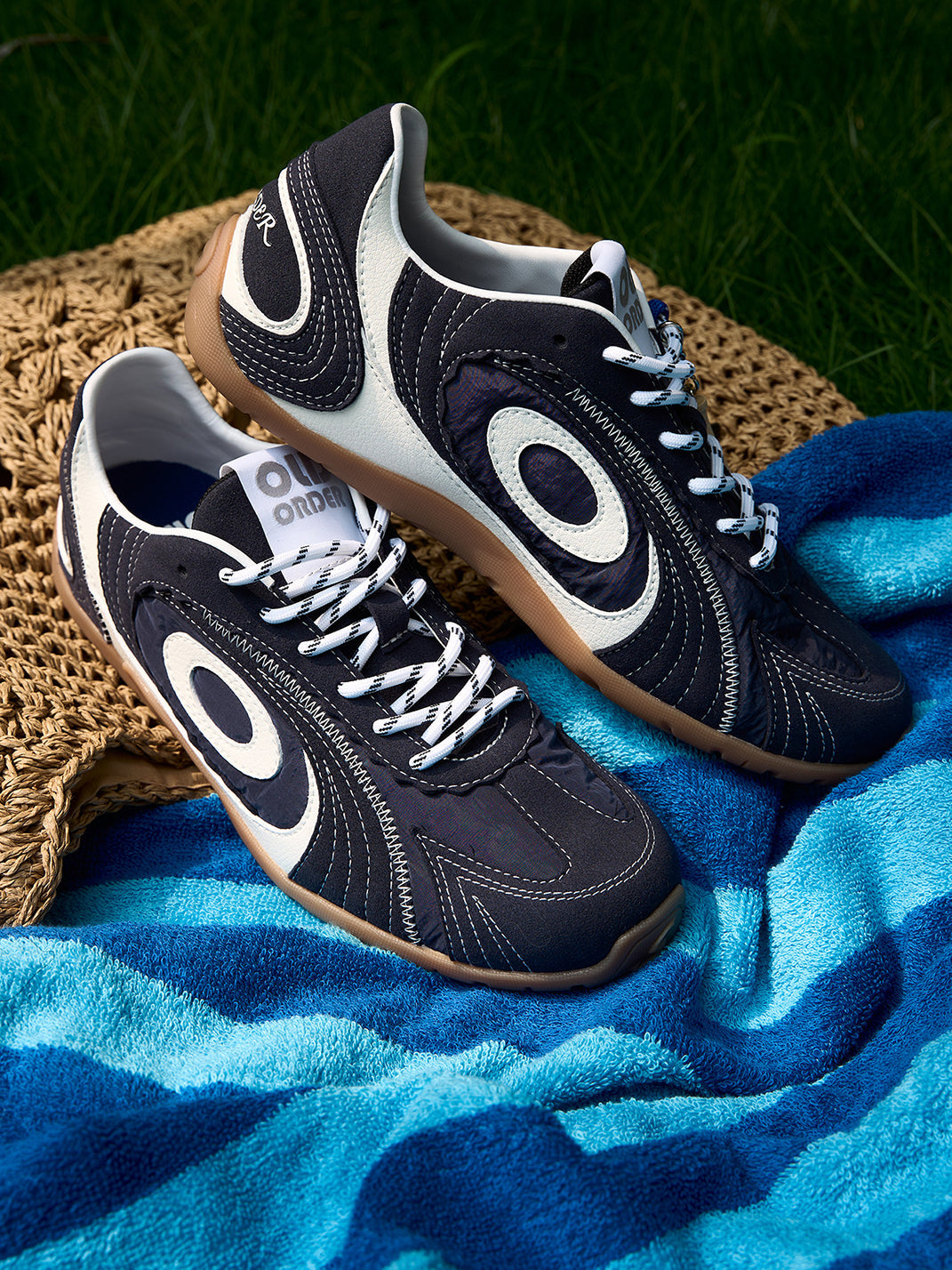 Navy Swirl-Panel Low-Profile Trainers