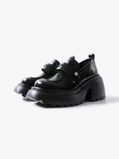 Black Ocular-Accent Lug-Sole Loafers