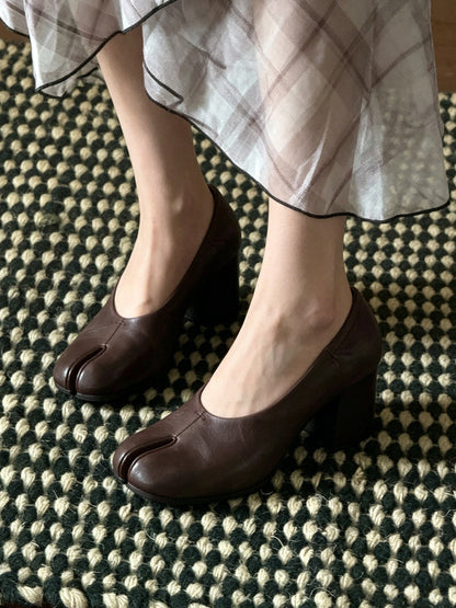 Tabi-Toe Leather Block-Heel Pumps