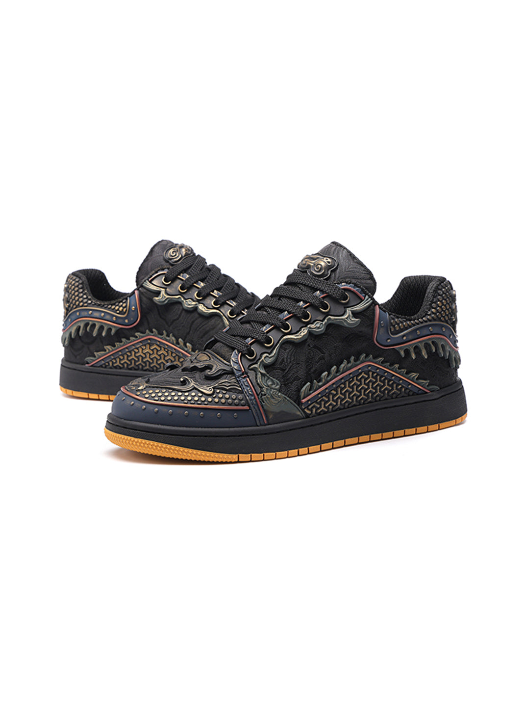 Black Dragon-Scale Gum-Sole Low-Top Sneakers