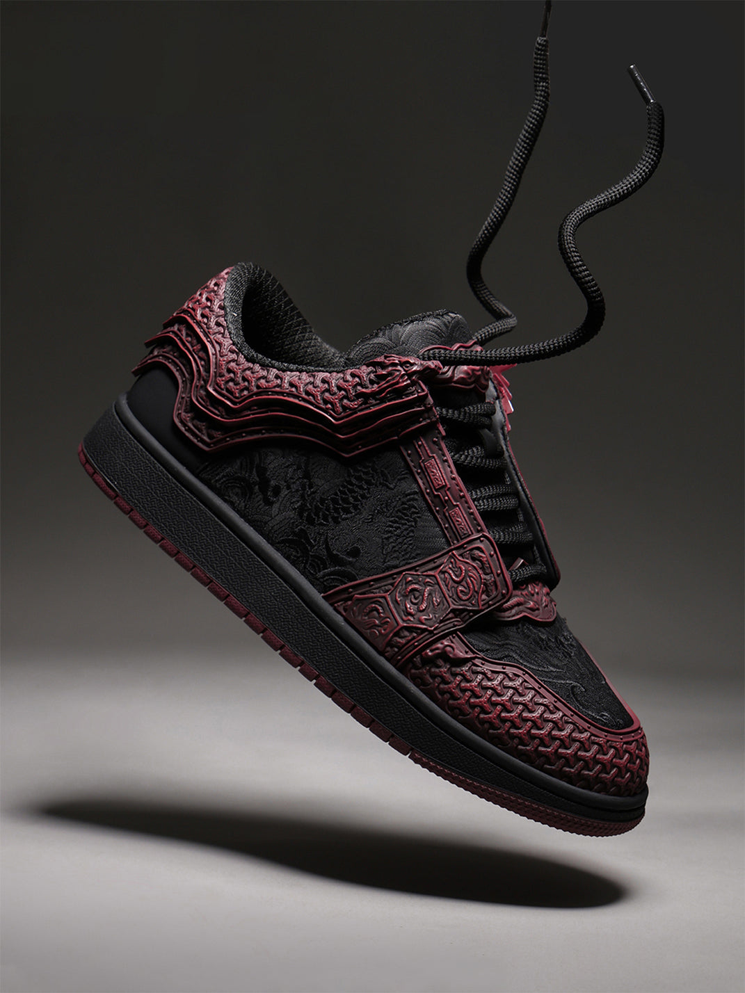 Crimson Jin Yi Wei Embossed Low-Top Sneakers