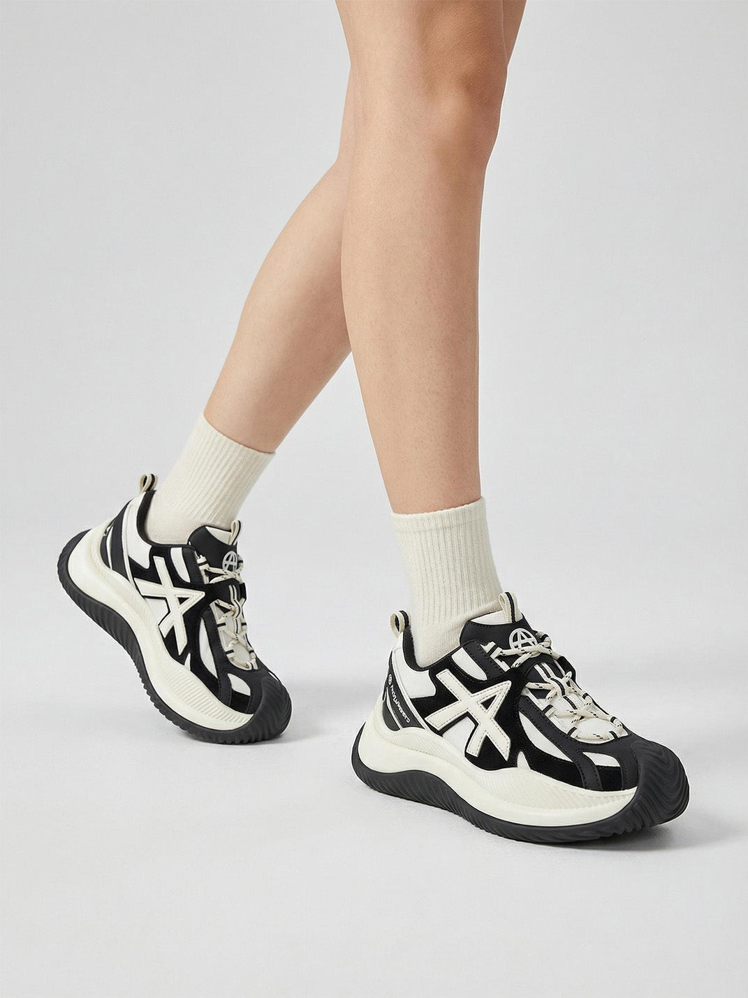 Star-Lace Wave-Sole Chunky Sneakers
