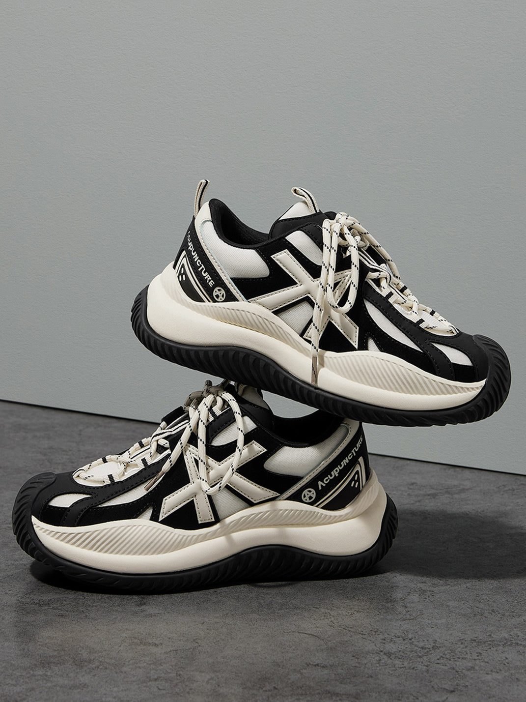 Star-Lace Wave-Sole Chunky Sneakers
