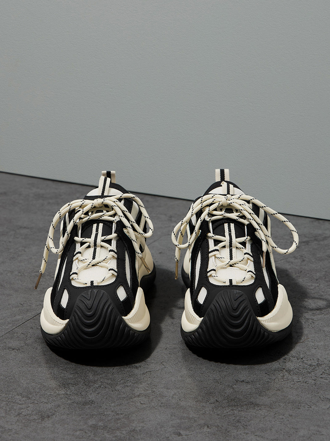 Star-Lace Wave-Sole Chunky Sneakers