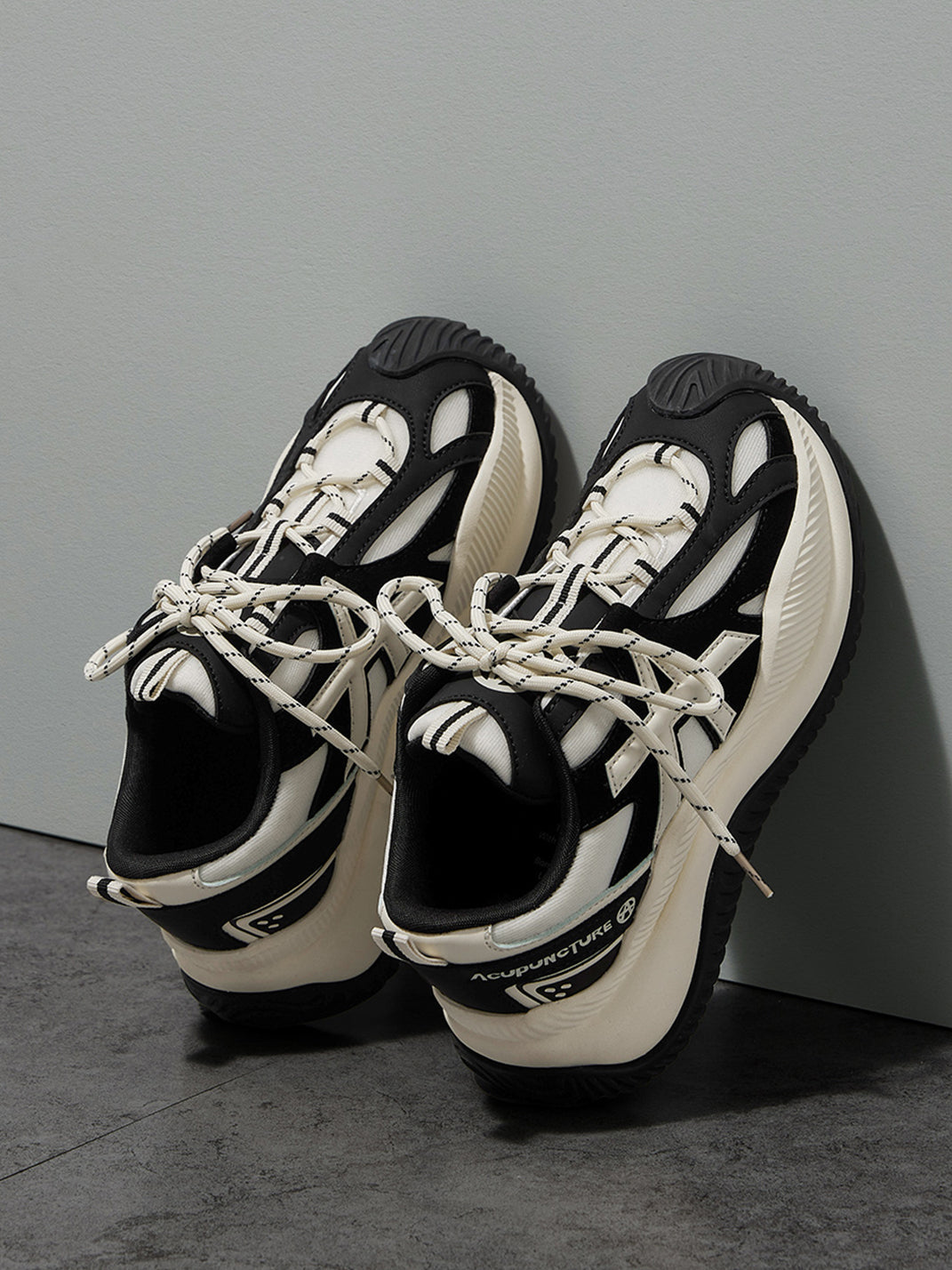 Star-Lace Wave-Sole Chunky Sneakers