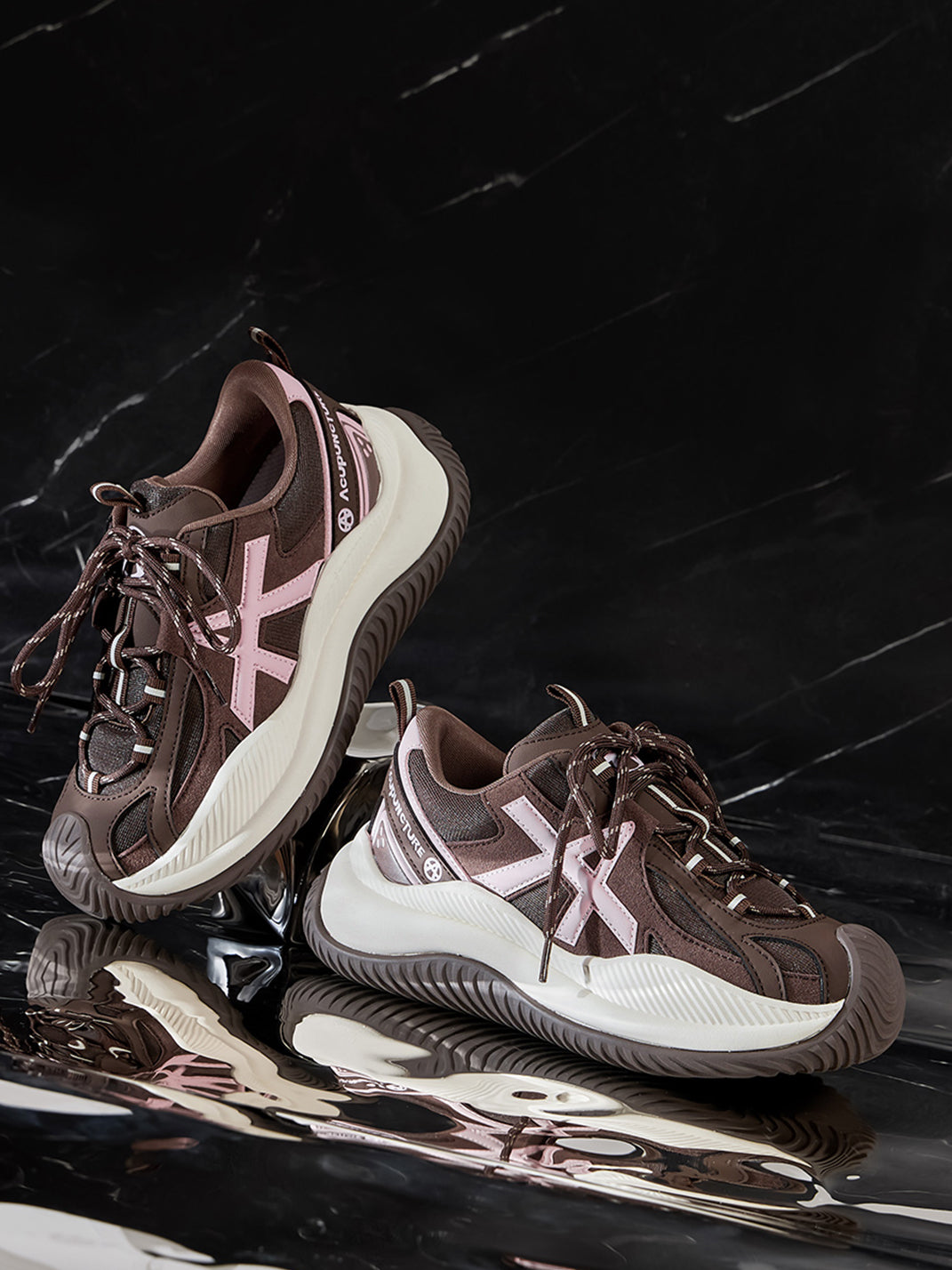 Star-Lace Wave-Sole Chunky Sneakers